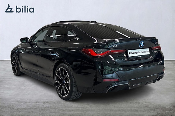 BMW i4 2 of 22