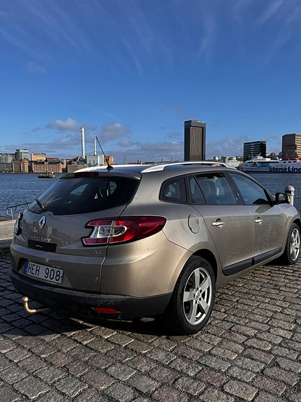 Renault Megane III 3 of 9