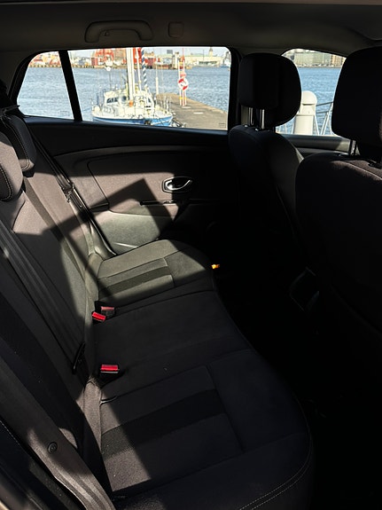 Renault Megane III 8 of 9
