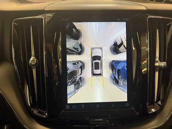 Volvo XC60 16 of 16