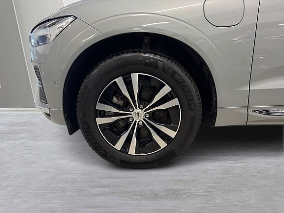 Volvo XC60 6 of 16