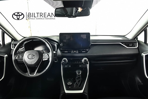 Toyota RAV4 8 of 20