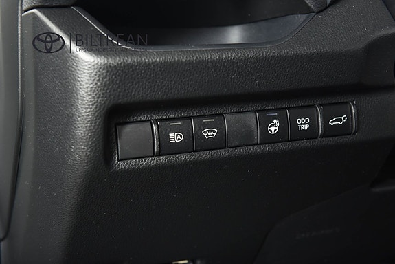 Toyota RAV4 13 of 20
