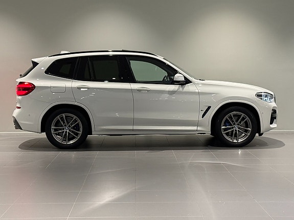 BMW X3 3 of 19