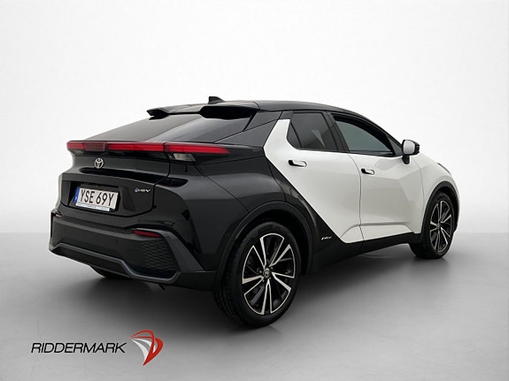 Toyota C-HR 8 of 30