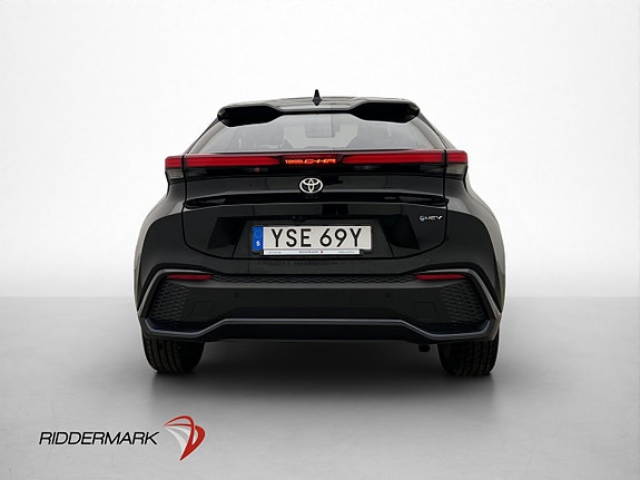 Toyota C-HR 6 of 30