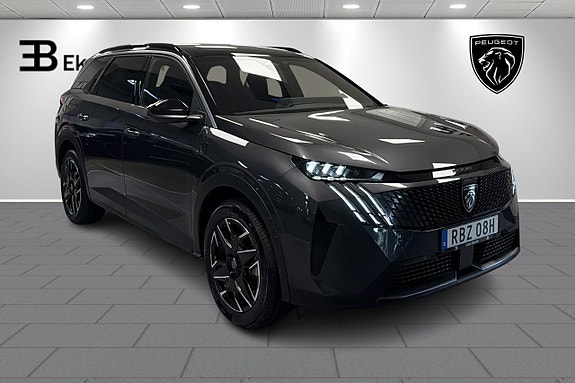 Peugeot 5008 3 of 22