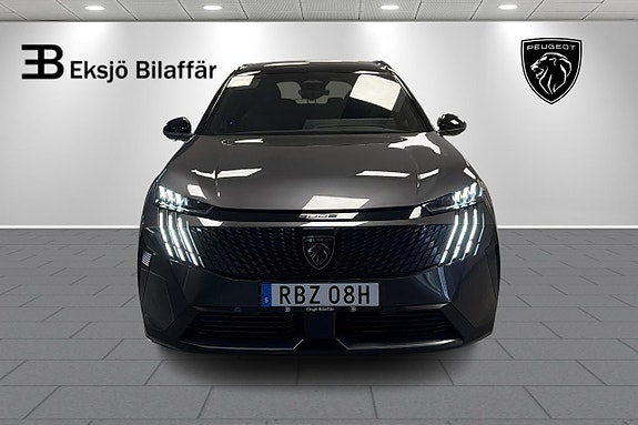Peugeot 5008 2 of 22