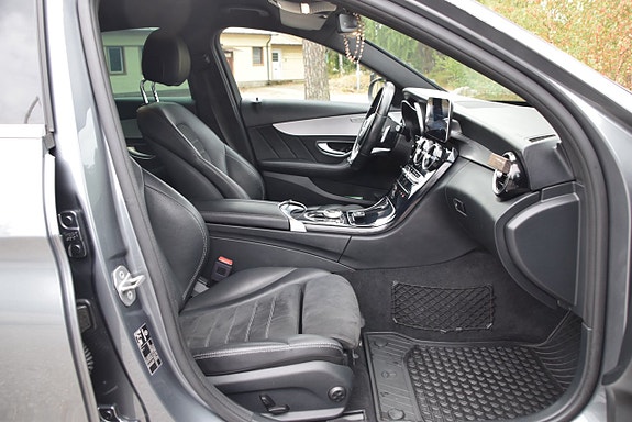 Mercedes-Benz C220 d 9 of 25