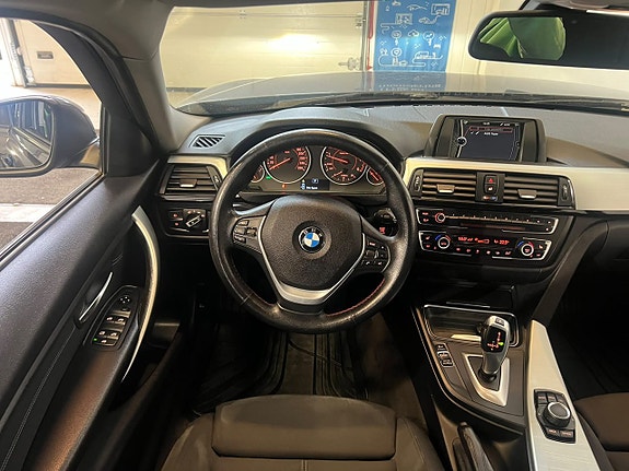 BMW 320d 11 of 21
