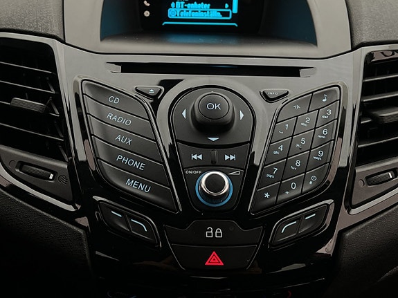 Ford Fiesta 19 of 24