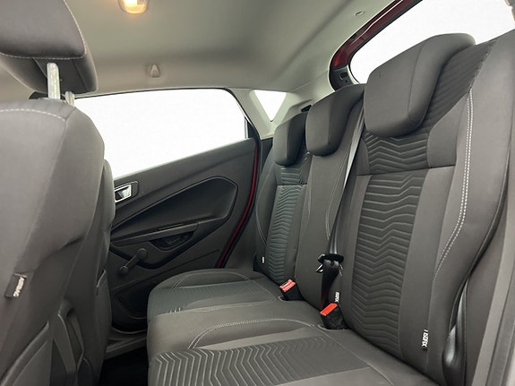 Ford Fiesta 17 of 24
