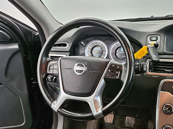 Volvo V70 12 of 25