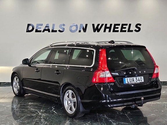 Volvo V70 8 of 25