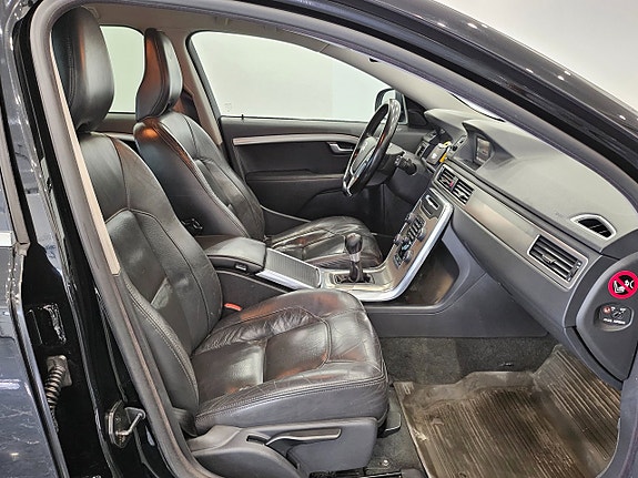 Volvo V70 15 of 25