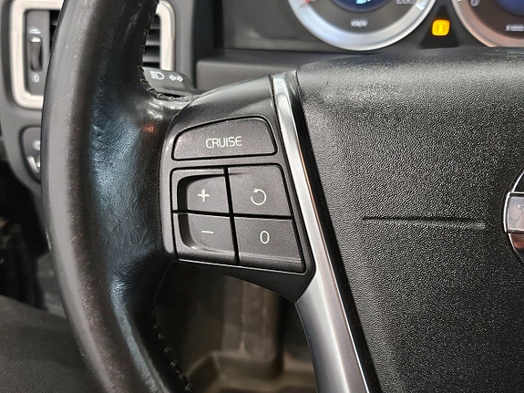 Volvo V70 19 of 25