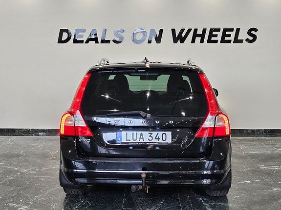 Volvo V70 7 of 25