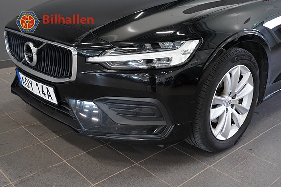 Volvo V60 2 of 21
