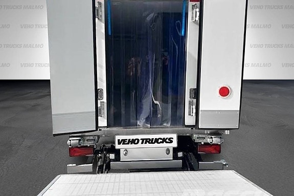 Fuso eCanter 9C18 L-Bat 8,55 Ton Kylbil JPGS PREMIUM 10 of 11