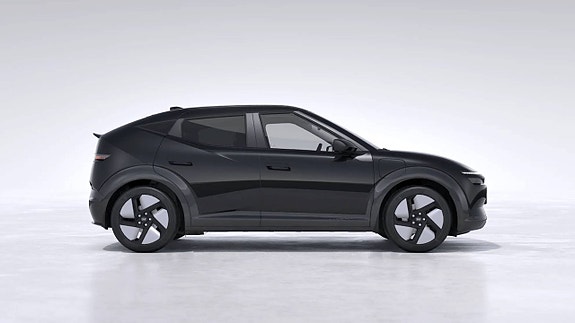 Hyundai IONIQ 4 of 9