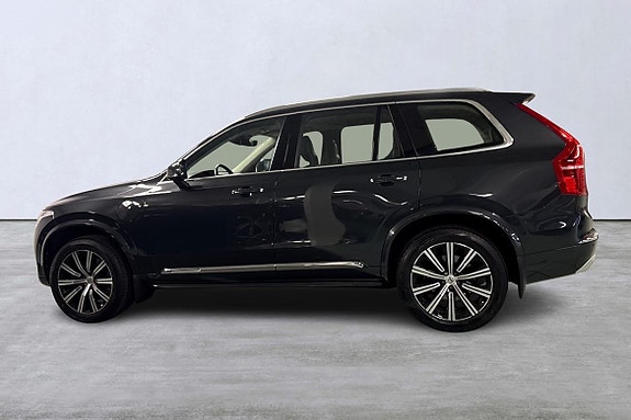 Volvo XC90 2 of 21