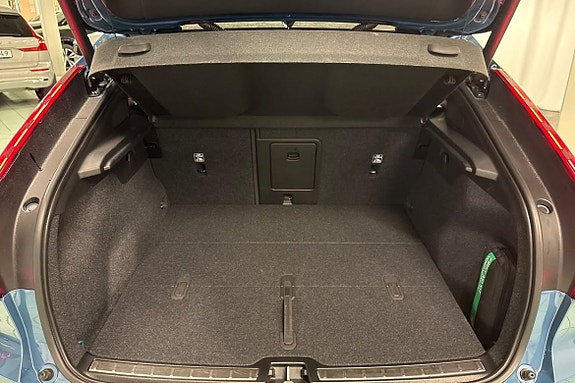 Volvo C40 13 of 23