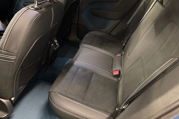 Volvo C40 12 of 23