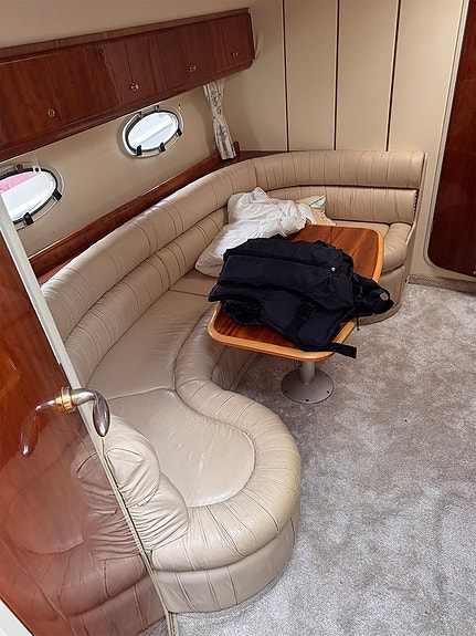 Princess V40 11 of 26