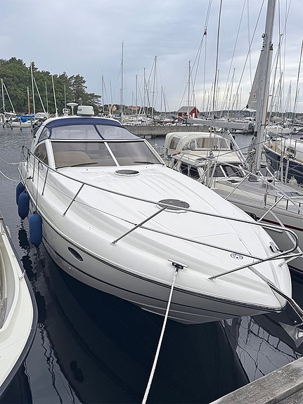Princess V40 2 of 26