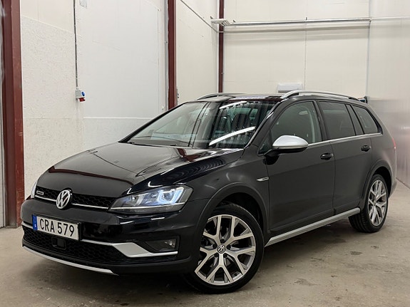Volkswagen Golf Alltrack 9 of 30