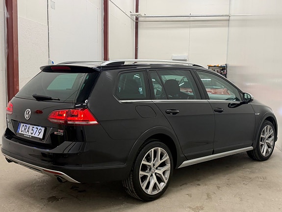 Volkswagen Golf Alltrack 6 of 30