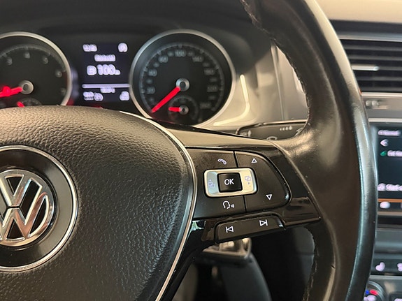 Volkswagen Golf Alltrack 28 of 30