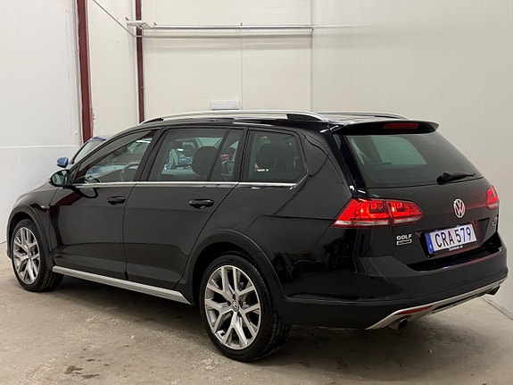 Volkswagen Golf Alltrack 13 of 30
