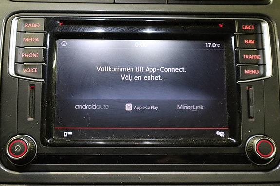 Volkswagen Tiguan 14 of 30