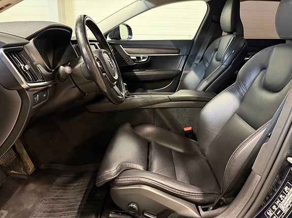 Volvo V90 Cross Country 14 of 21