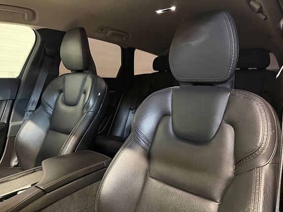 Volvo V90 Cross Country 15 of 21