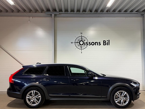 Volvo V90 Cross Country 7 of 21