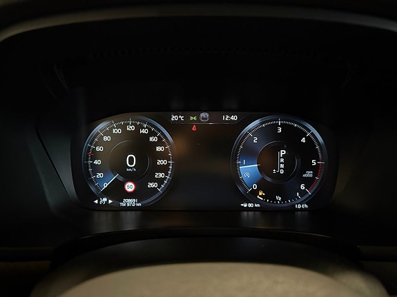 Volvo V90 Cross Country 17 of 21