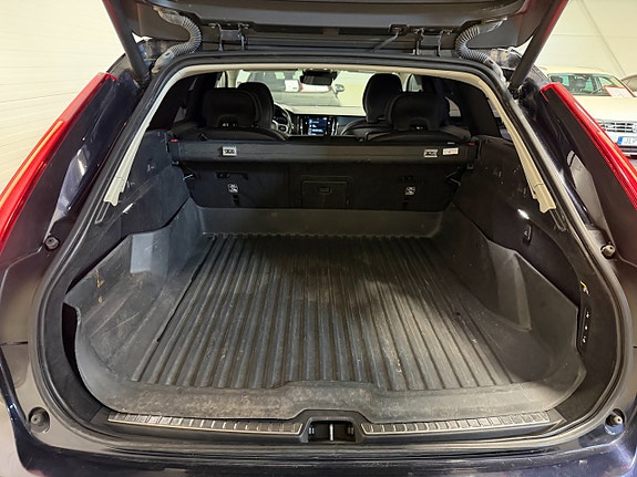 Volvo V90 Cross Country 10 of 21