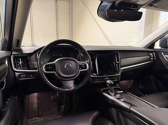 Volvo V90 Cross Country 13 of 21
