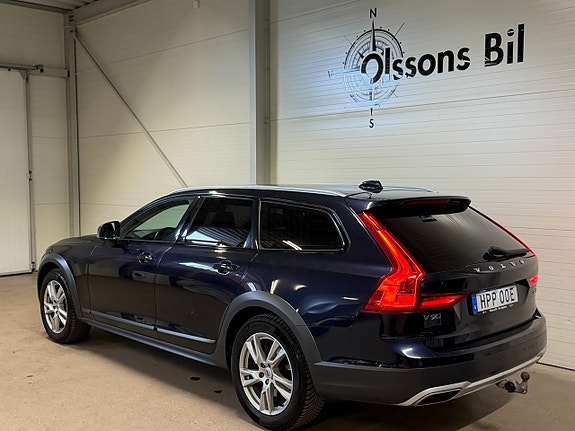 Volvo V90 Cross Country 4 of 21