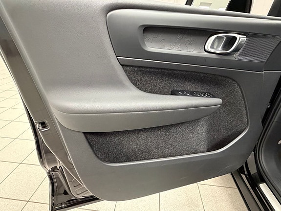 Volvo C40 4 of 20