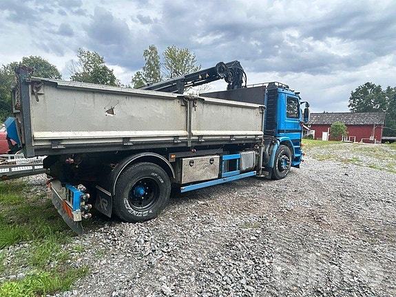 Tippbil med kran SCANIA P93HL 250 4X246 3 of 6