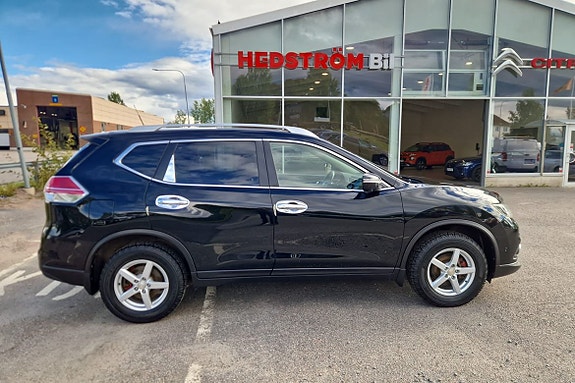 Nissan X-Trail 11 of 15