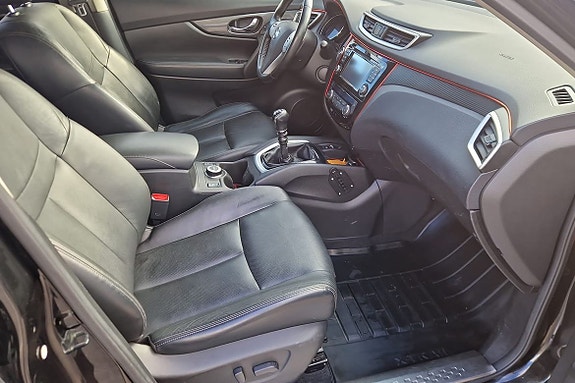 Nissan X-Trail 8 of 15