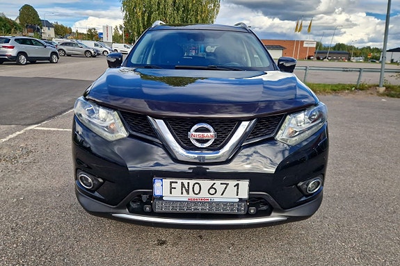 Nissan X-Trail 12 of 15