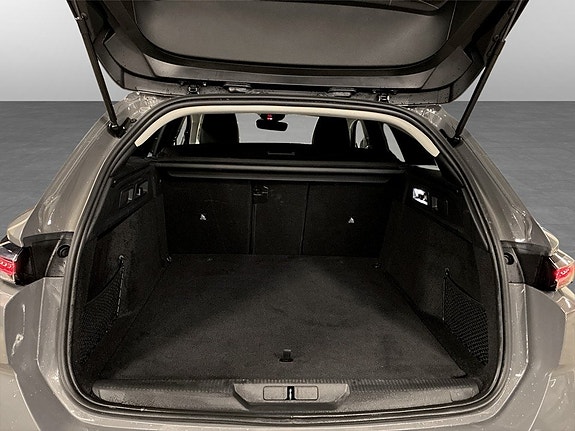 Peugeot 308 SW 19 of 19