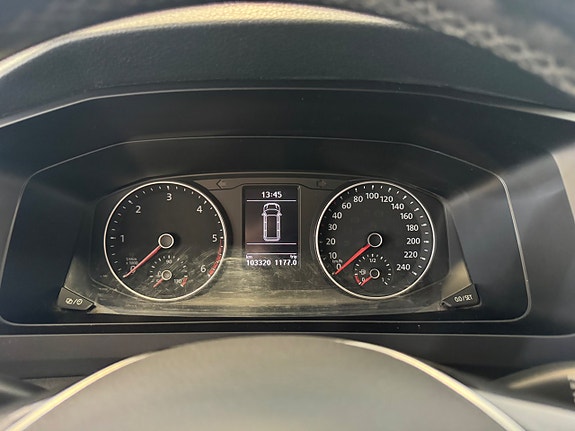Volkswagen Transporter 7 of 12