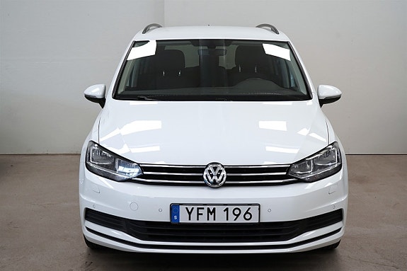 Volkswagen Touran 7 of 24