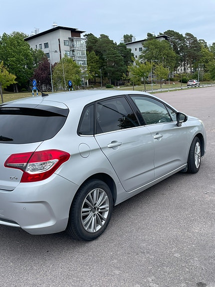 Citroen C4 2 of 6